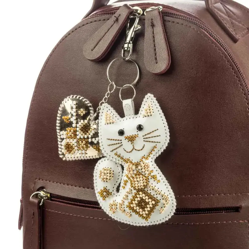 Wonderland Crafts FLBB-180 Kitten with Heart Bag Charm, Bead Embroidery Kit on Faux Leather