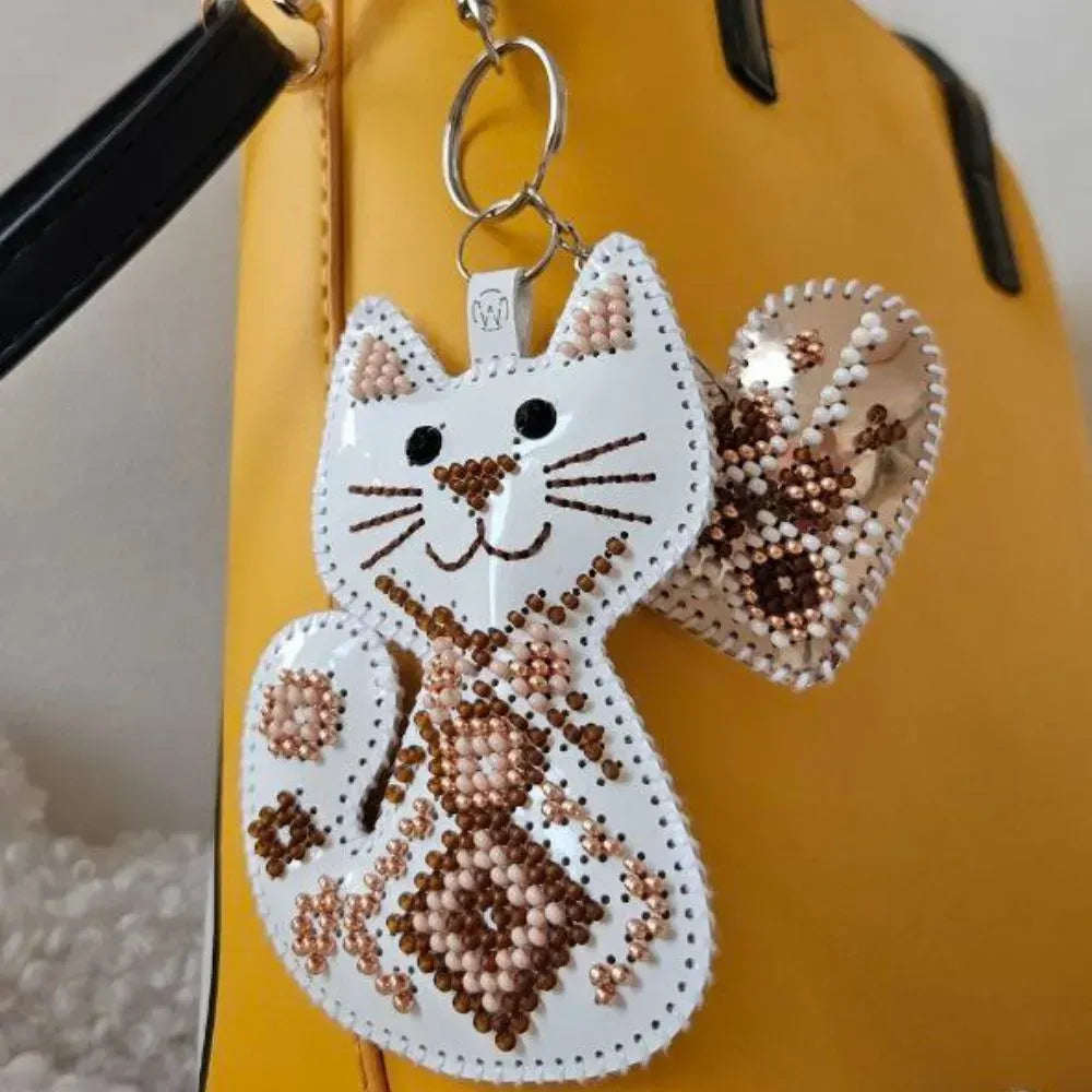 Wonderland Crafts FLBB-180 Kitten with Heart Bag Charm, Bead Embroidery Kit on Faux Leather