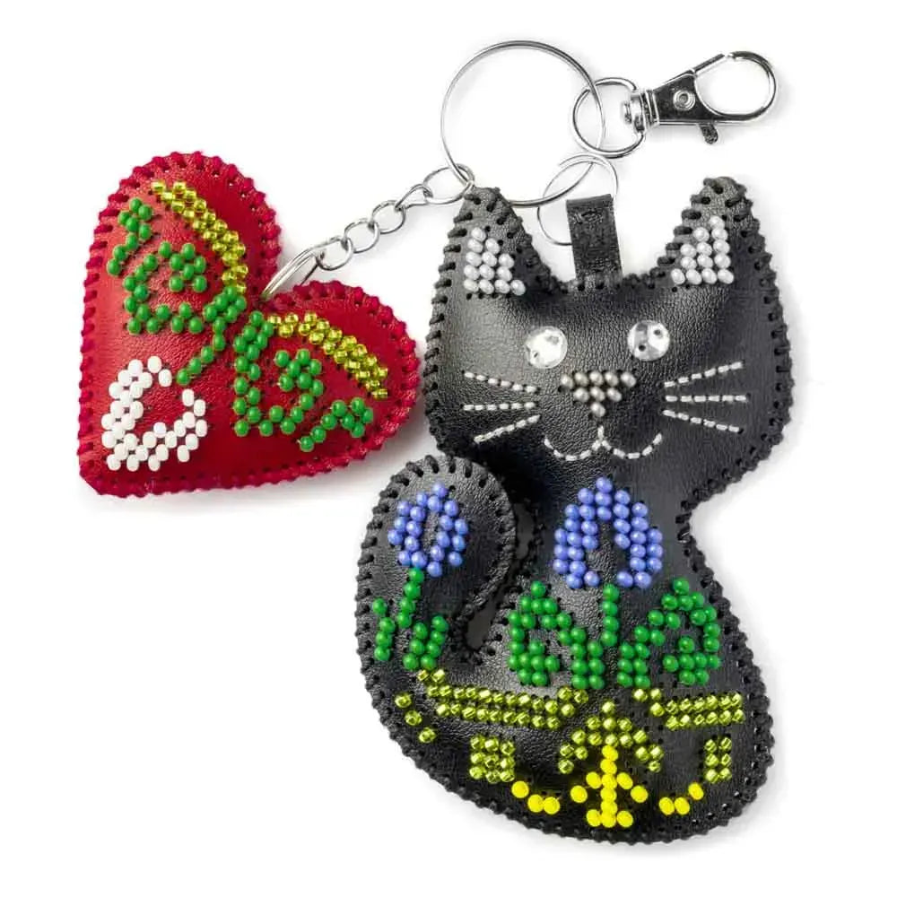 Wonderland Crafts FLBB-181 Cat Hugs Black Cat with Heart Bag Charm, Bead Embroidery Kit on Faux Leather
