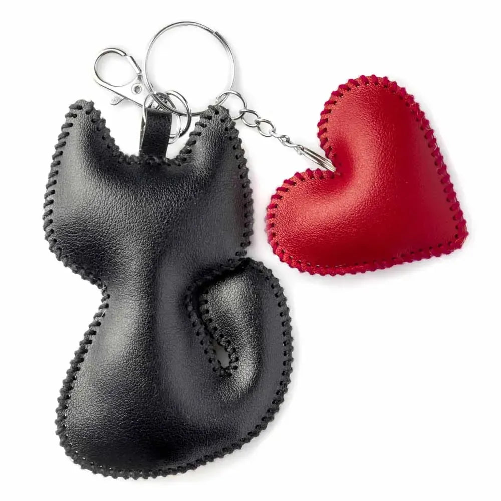 Wonderland Crafts FLBB-181 Cat Hugs Black Cat with Heart Bag Charm, Bead Embroidery Kit on Faux Leather