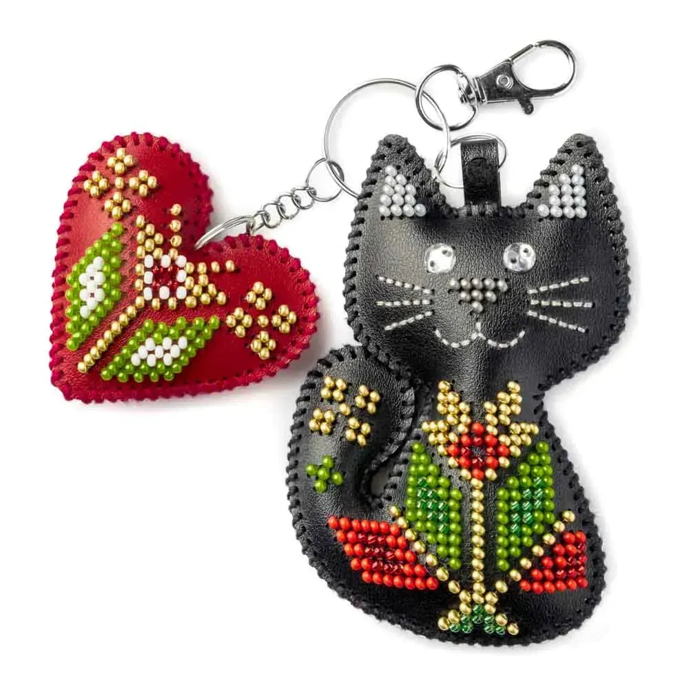 Wonderland Crafts FLBB-182 Cat Tenderness Black Cat with Heart Bag Charm, Bead Embroidery Kit on Faux Leather