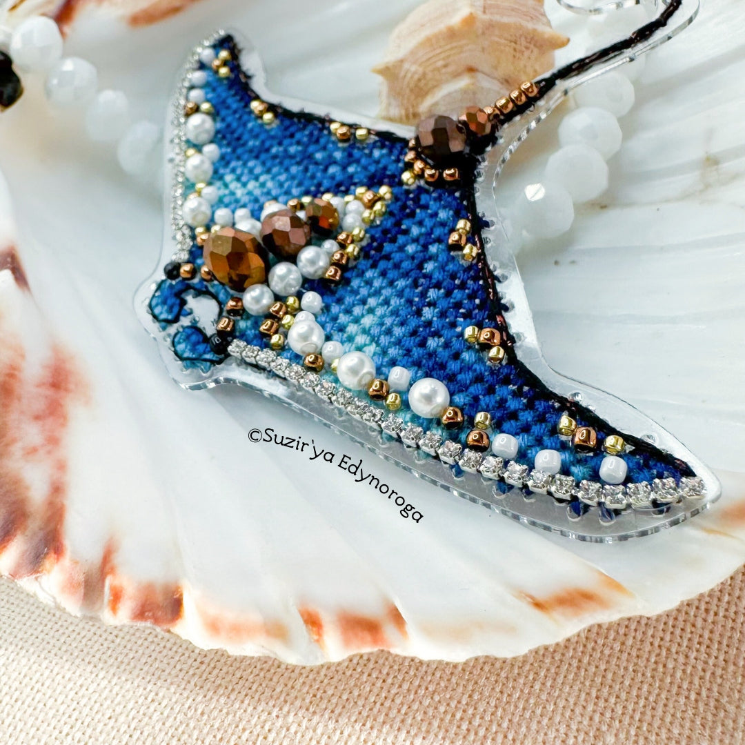 Cross Stitch kit Stingray, threads, beads and decorative crystals.