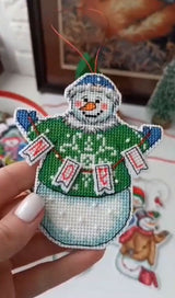 Cozy Crosses Snowman Noel B002 Counted Cross Stitch Kit, Plastic Canvas Christmas Ornament