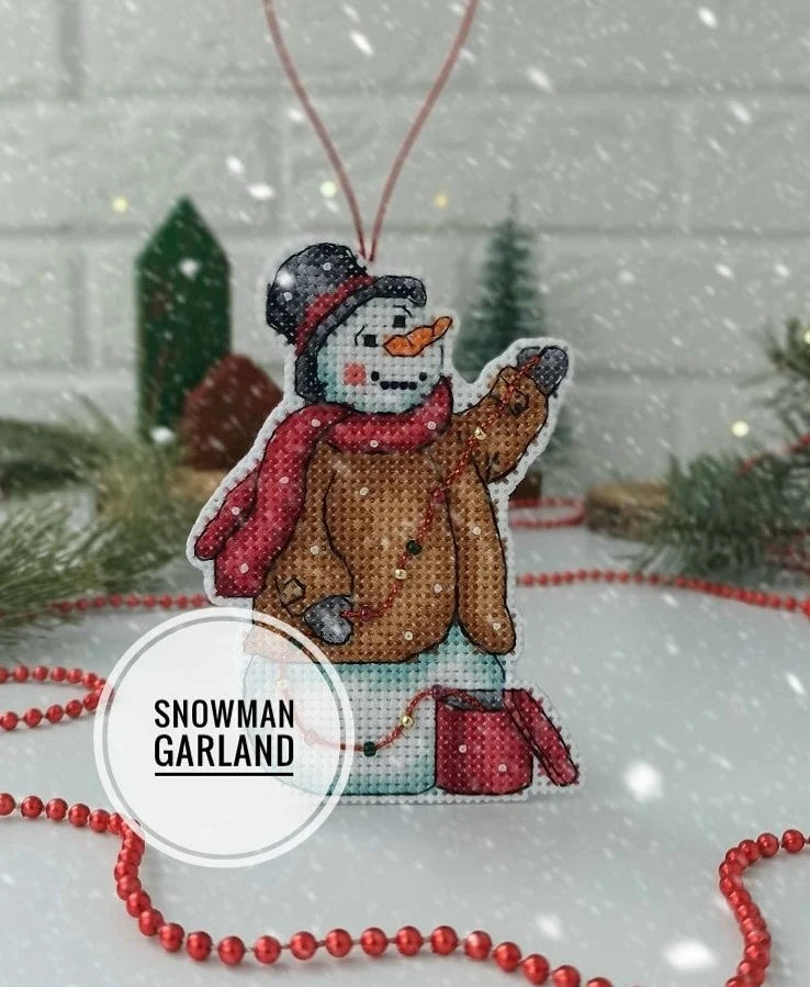 Cozy Crosses Snowman Garland B004 Counted Cross Stitch Kit, Plastic Canvas Christmas Ornament