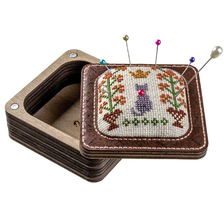 DIY Cross Stitch Needle Holder Kit: Plywood Needle Case, Embroidery Top