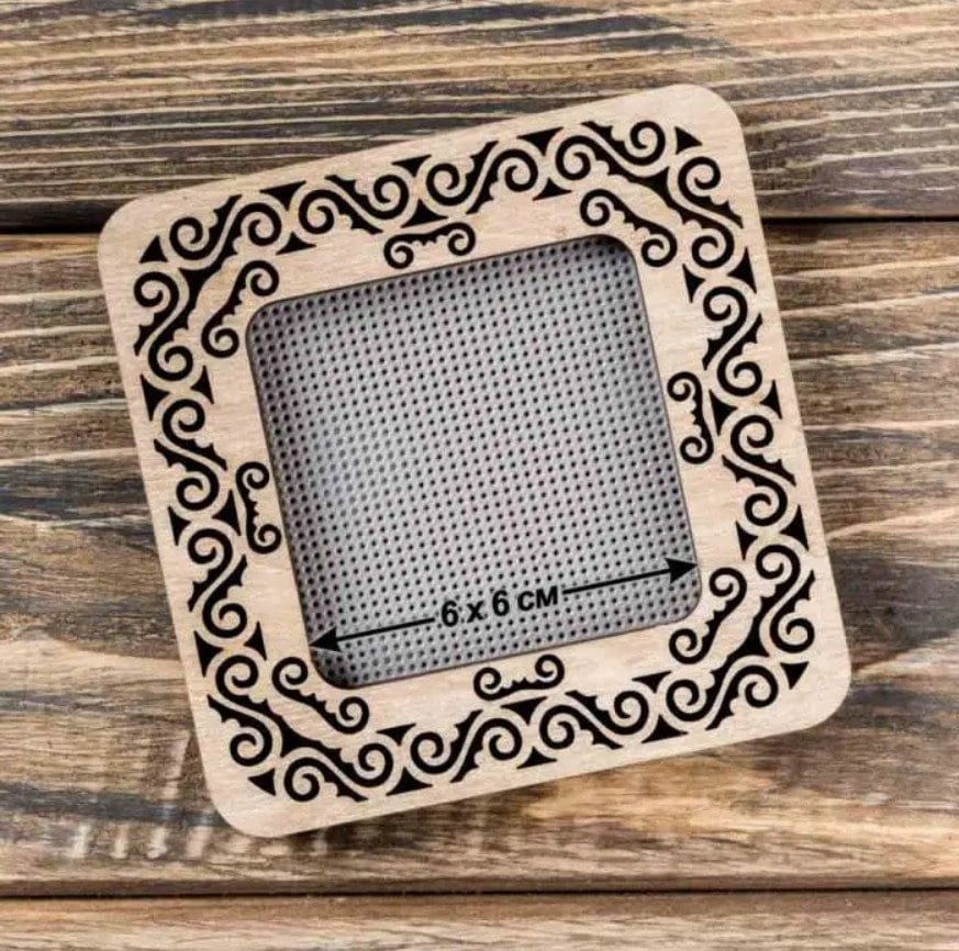 Magnetic Embroidery Hoop: Light Wood Cross Stitch Frame ( 2.4x2.4 IN )
