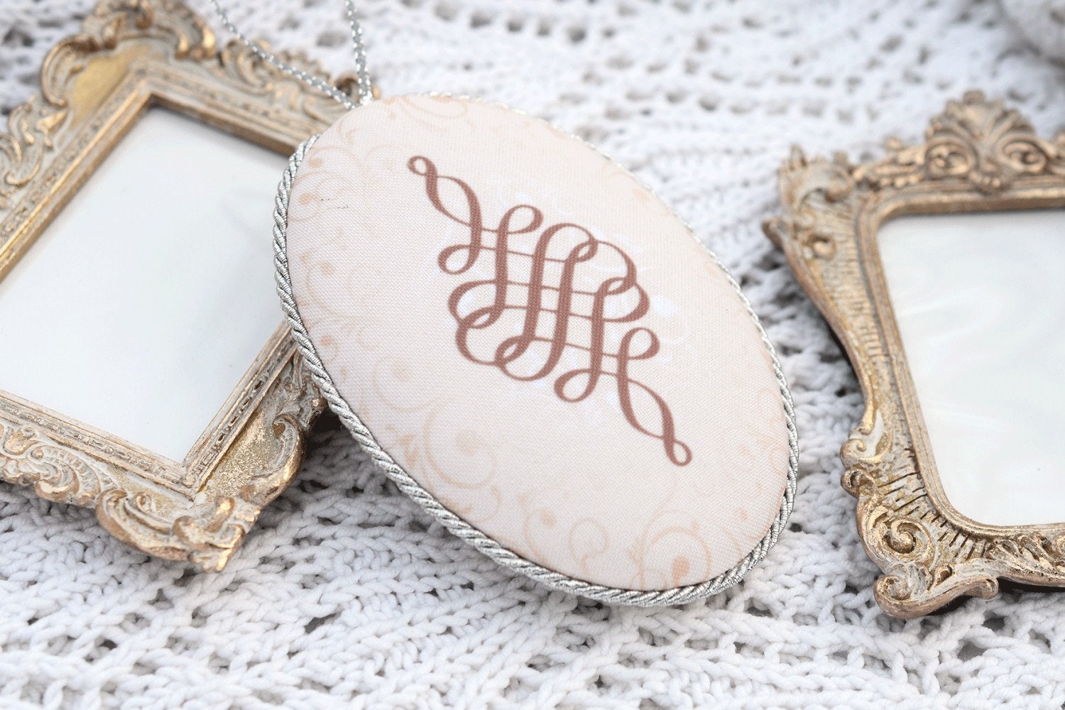 Pin Keep Bird Cross Stitch Kit: Vintage Christmas Ornament, Hand-dyed Threads , Linen