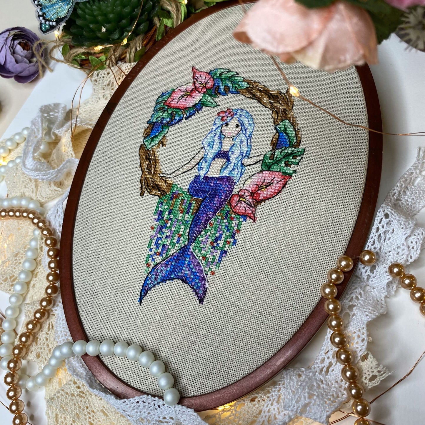 Mermaid Cross Stitch Kit: Beads, evenweave fabric