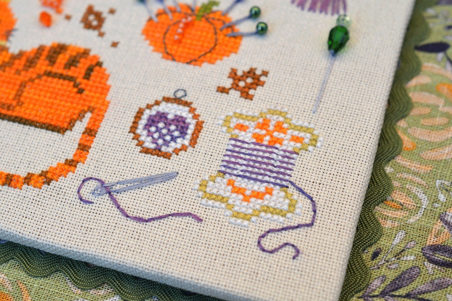 Autumn Sampler Cross Stitch Kit: Cat, Tea,Amber Handicrafts