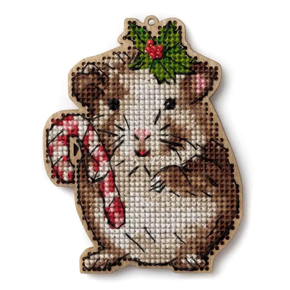 Christmas Cross Stitch Kit on Wood – Holiday Guinea Pig with Candy Cane – DIY Ornament with Beads – LW-056