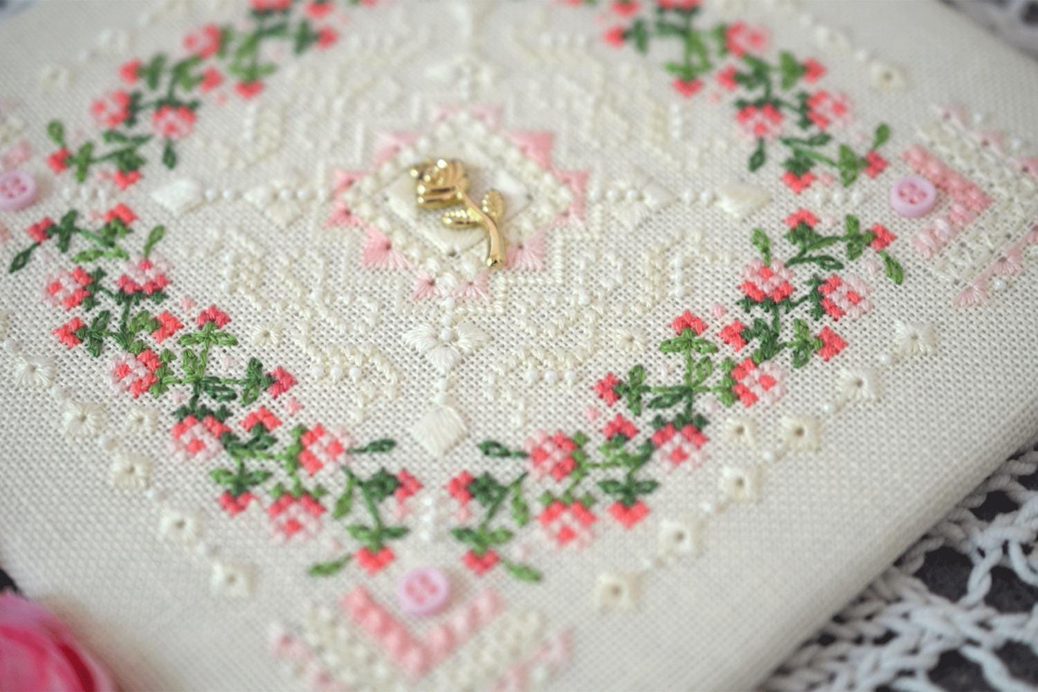 Rose Counted Cross Stitch Kit: Marshmallow series Hand-Dyed DMC, Evenweave Fabric