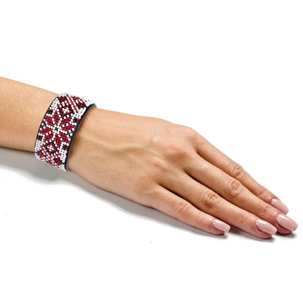 Embroidery Kit faux leather bracelet on the arm Ornament, BB-119. Fast DIY Kit