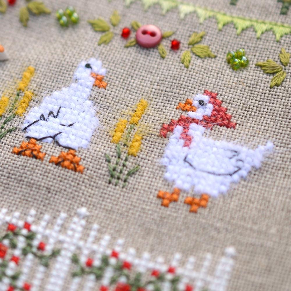 Fun Goose Farm Cross Stitch Sanpler Kit: Hand-Dyed Threads, Linen Fabric, Tela Artis X-506