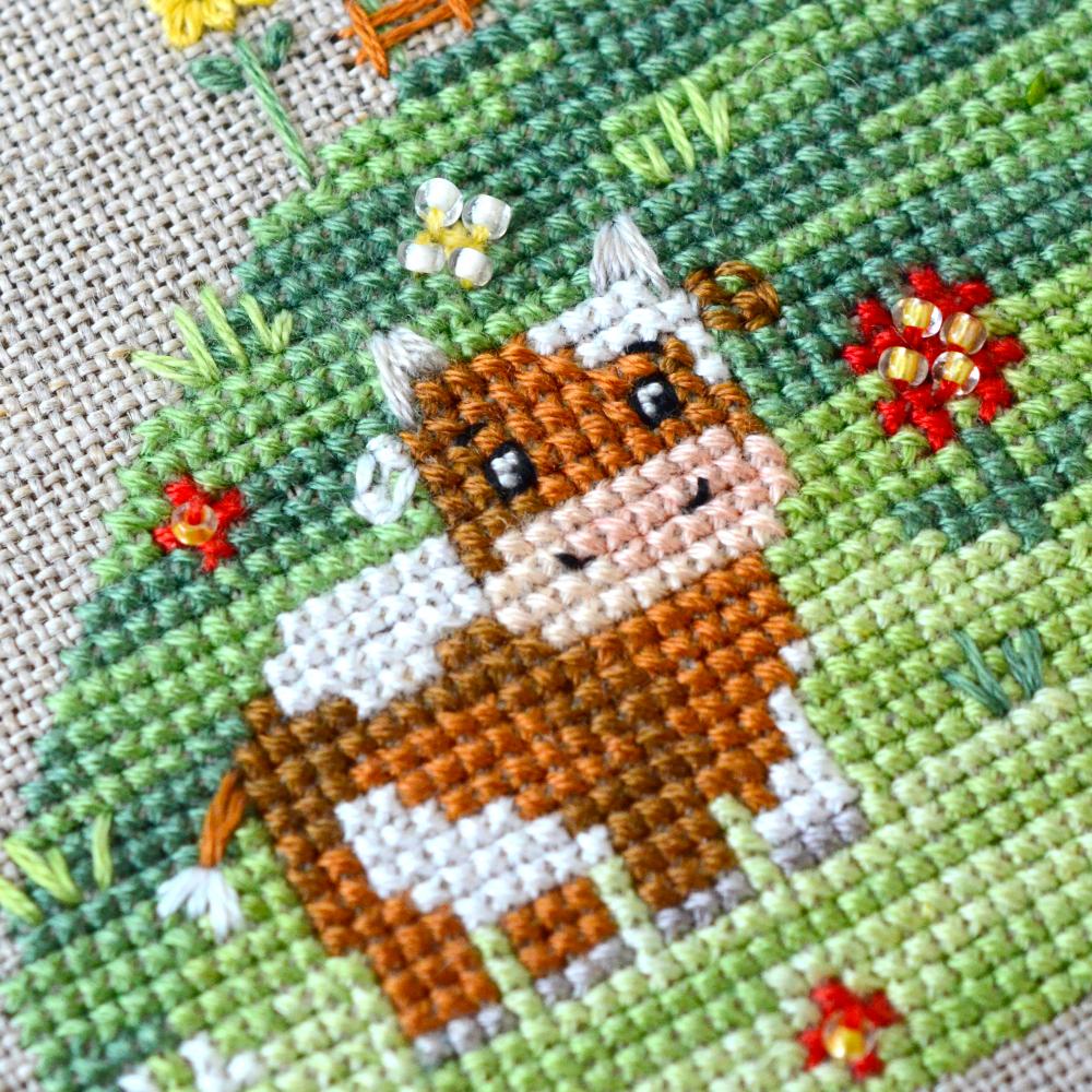 Sampler Cross Stitch Kit: "In the Pasture", Tela Artis  - Hand-Dyed threads