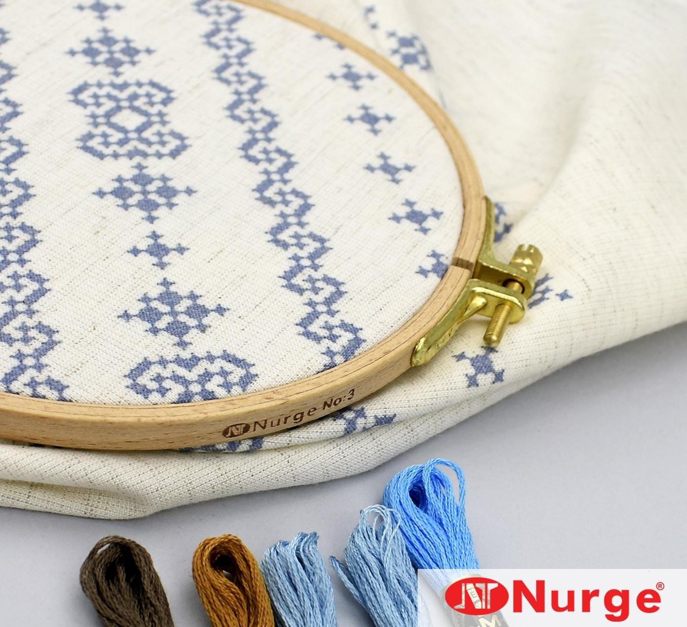 Wood Embroidery Hoop: Nurge 6.3", H 0.3 in medium size