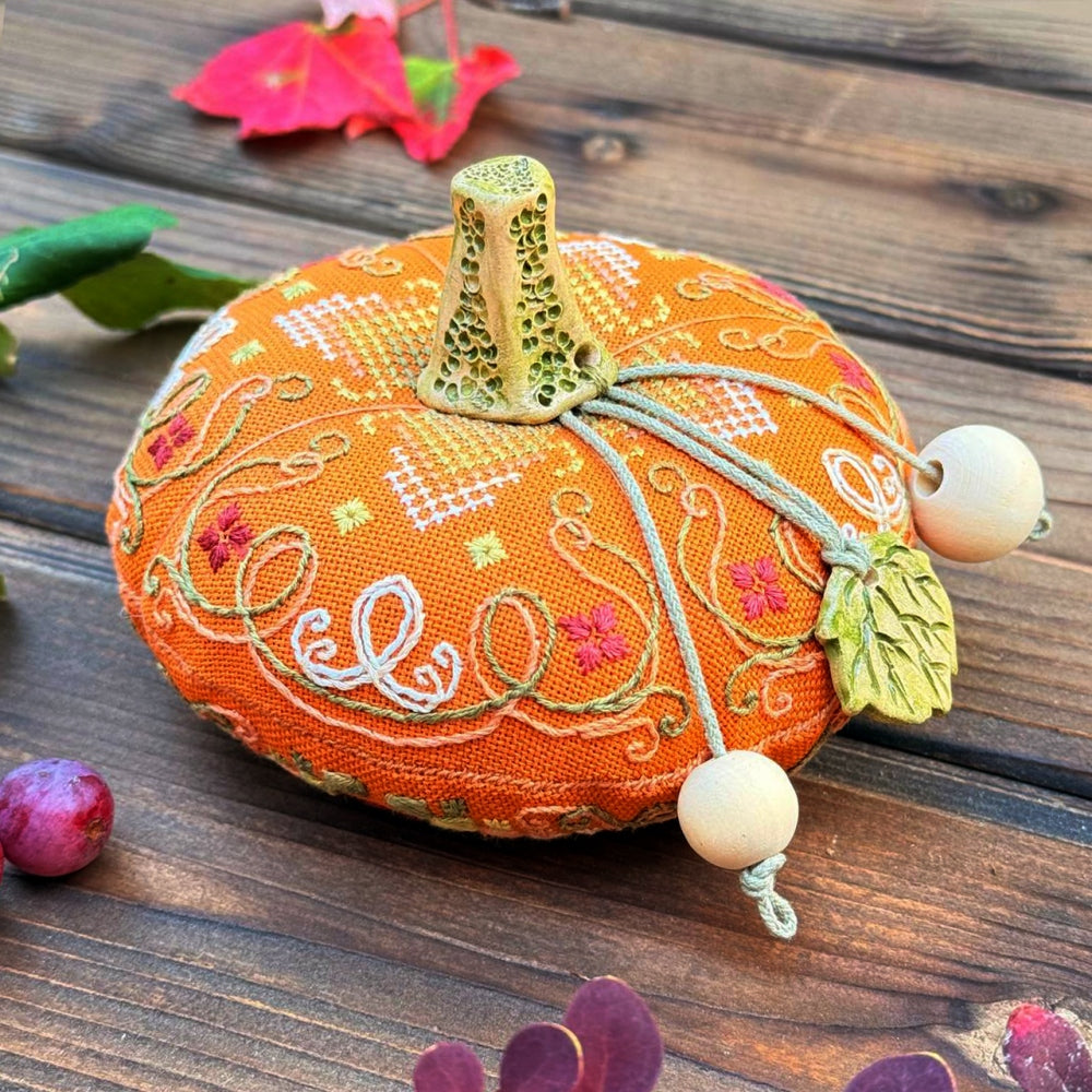 Pumpkin Fall Heart Counted Cross Stitch sampler Tela-Artis X-357, Evenweave Fabric