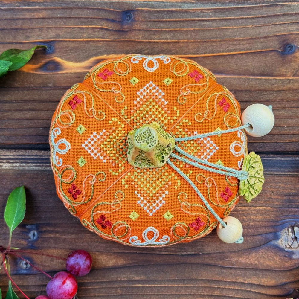 Pumpkin Fall Heart Counted Cross Stitch sampler Tela-Artis X-357, Evenweave Fabric